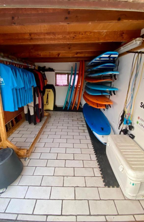 Hostel Pura Vida Surf Camp & School La Oliva Zewnętrze zdjęcie